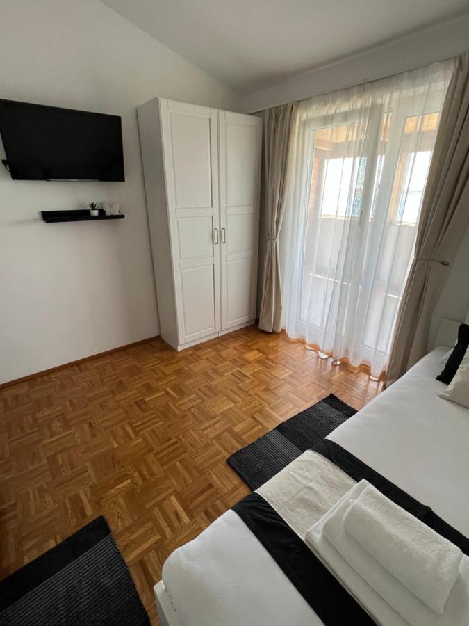 Apartments Loncar-Near Zrce Beach 诺瓦利娅 外观 照片