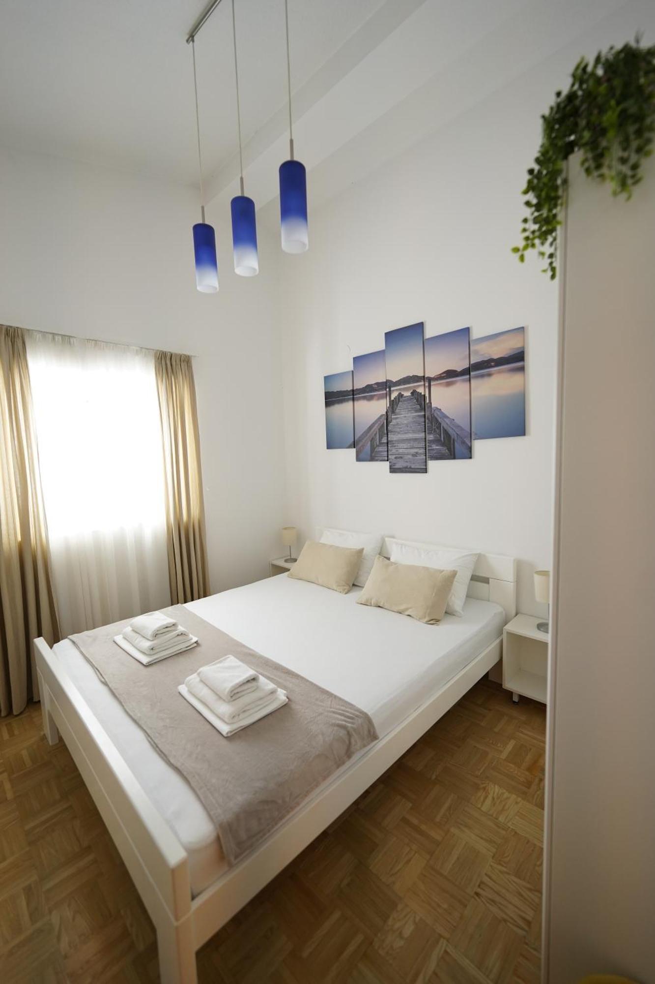 Apartments Loncar-Near Zrce Beach 诺瓦利娅 外观 照片