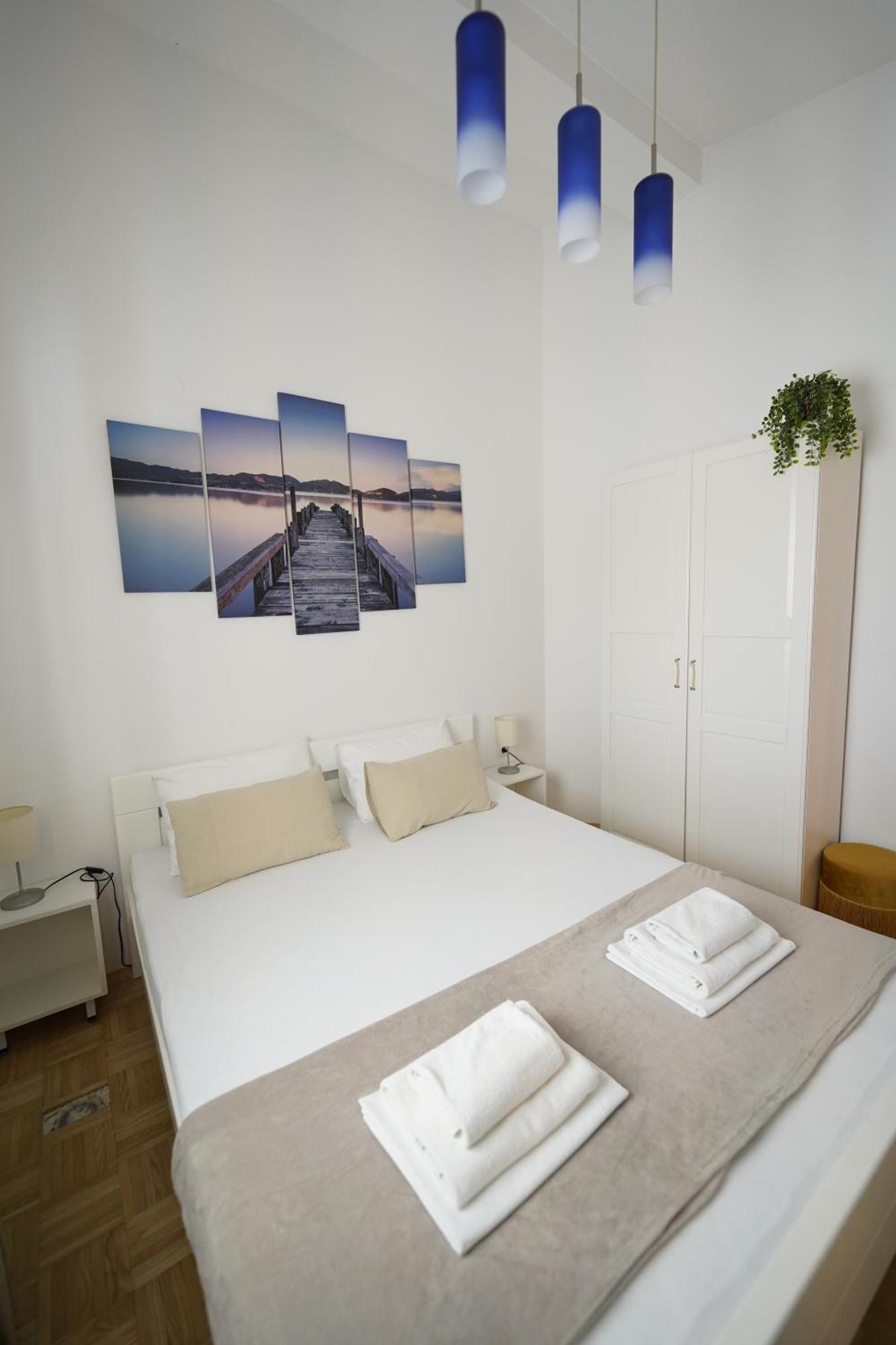 Apartments Loncar-Near Zrce Beach 诺瓦利娅 外观 照片